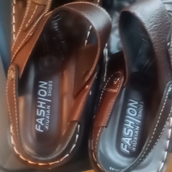 Shoes - Picture 4 of 4